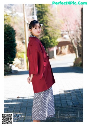 A collage of photos of a woman in a kimono.