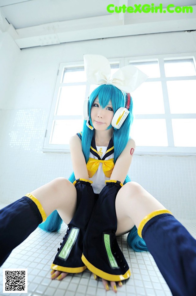 Cosplay Haruka - Tease Poolsexy Video No.90c395