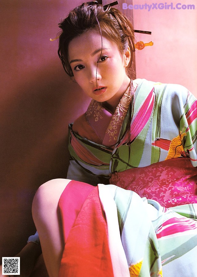 Takami Yoshimoto - Magaking 4u Xossip No.e03d33